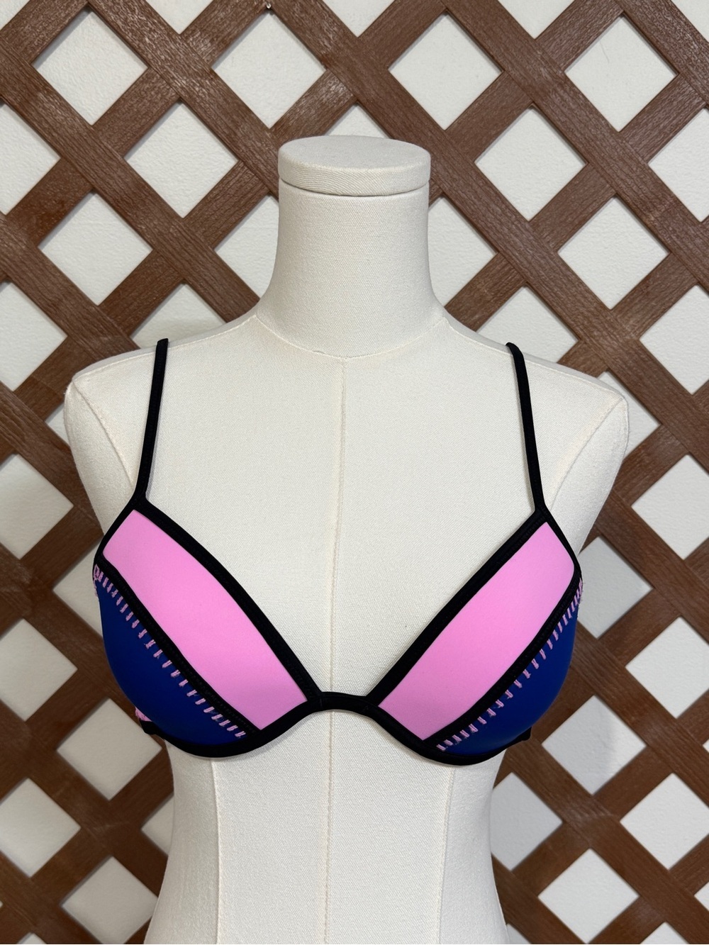 WSM19 {Victoria's Secret} Pink Blue Colorblock Padded Molded Cup Bikini Top